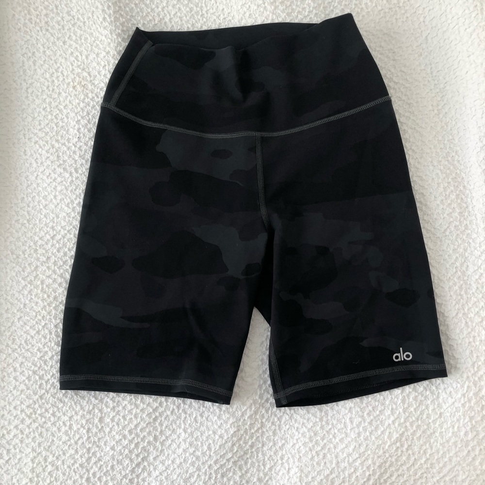 Alo biker shorts!